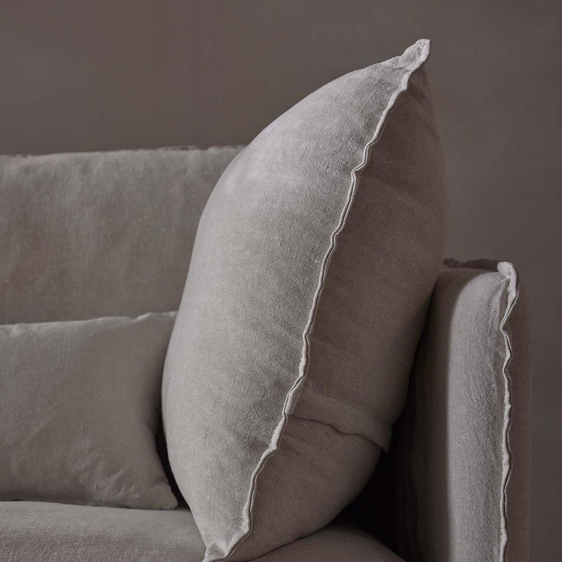 Aura 2str Right Arm Sofa Base With Cover Natural