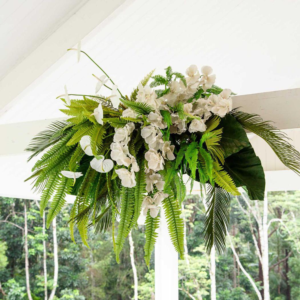 Hanging Palm Leaves Large Green
