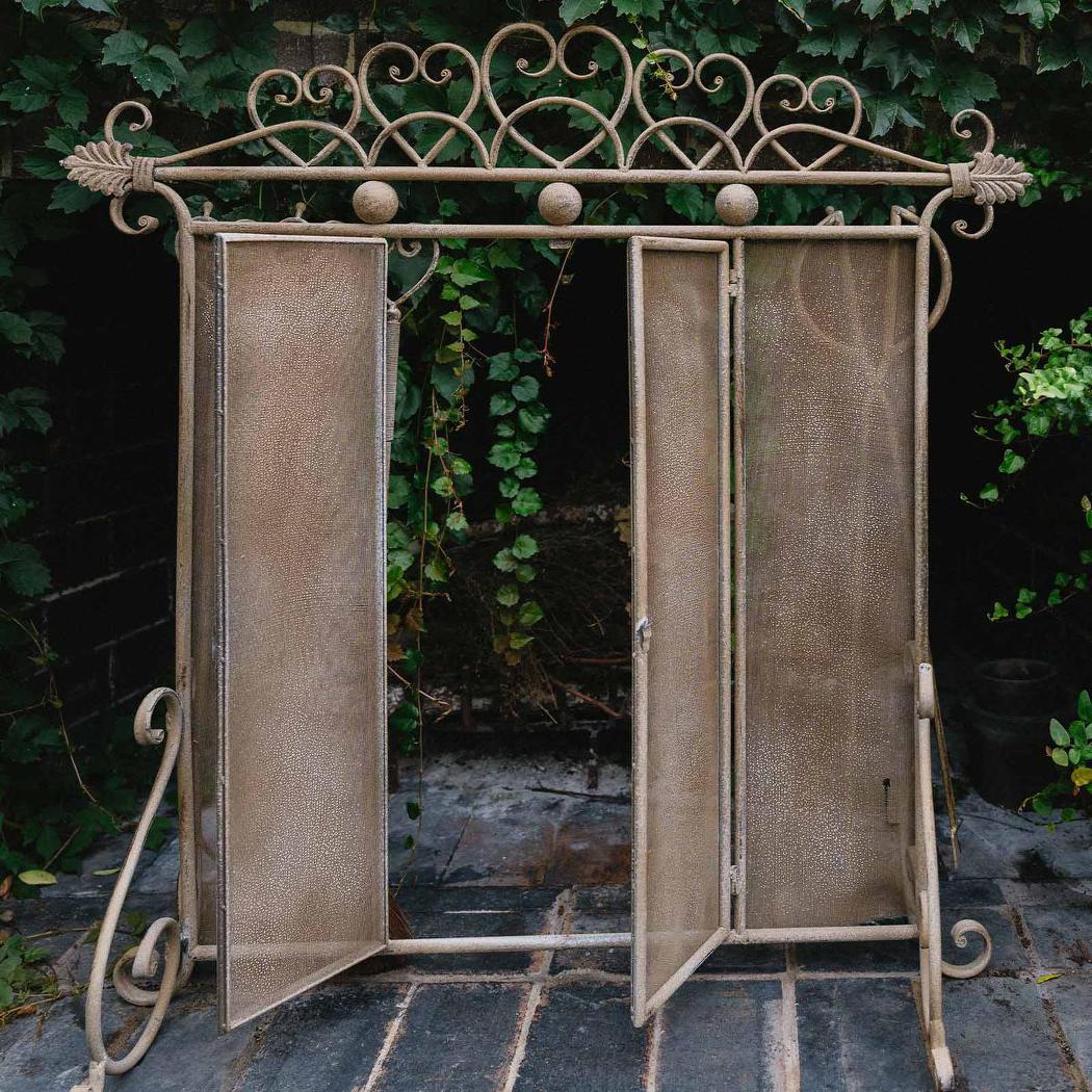 Amour Firescreen with Accessories Gold