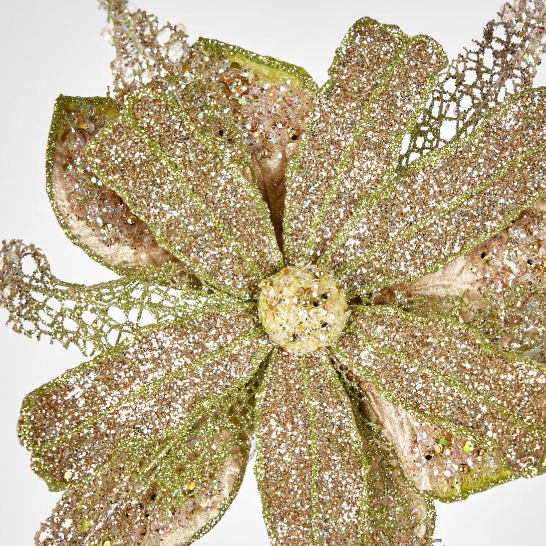 Celerie Clip on Flower