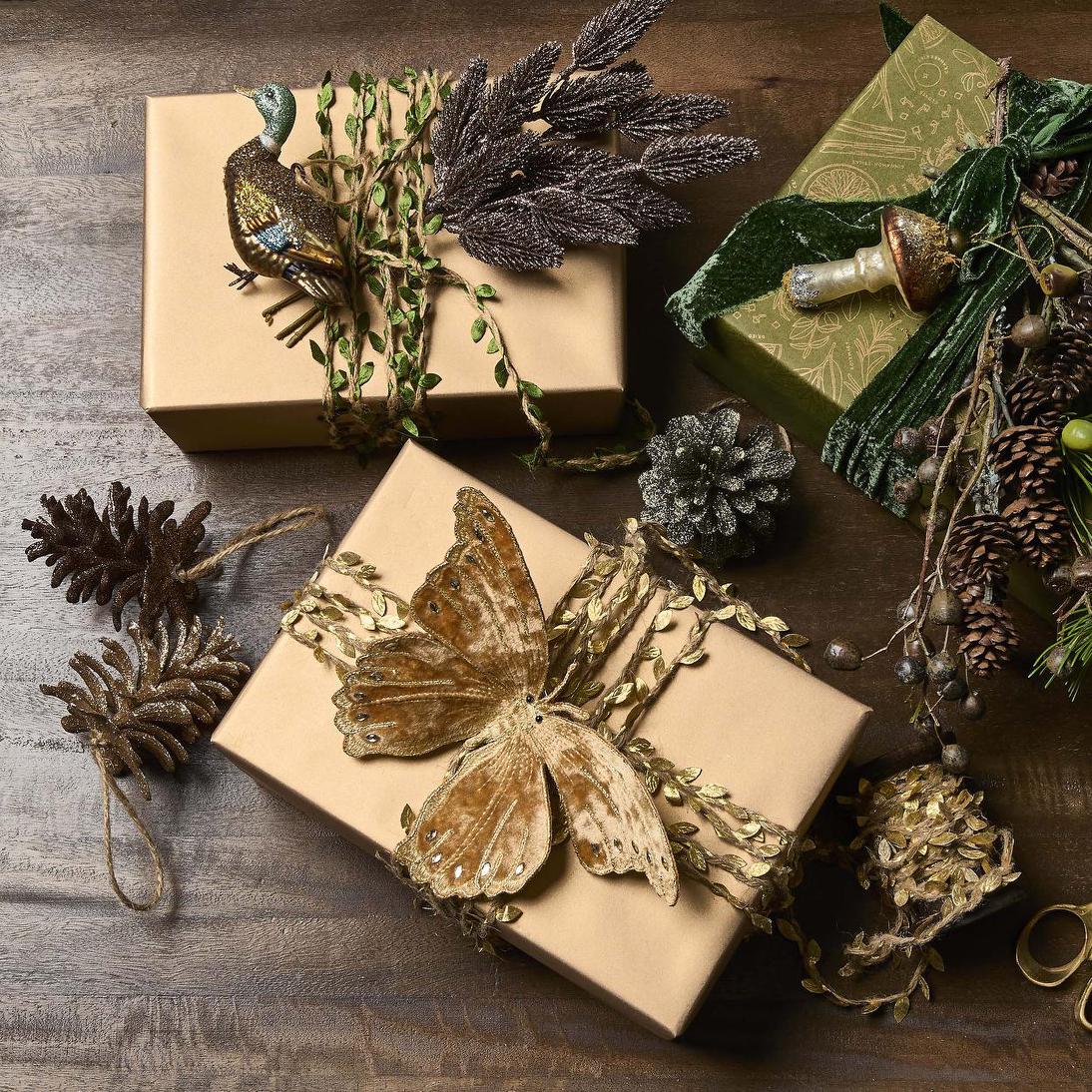 Glitter Hanging Pinecone Box of 12 Copper