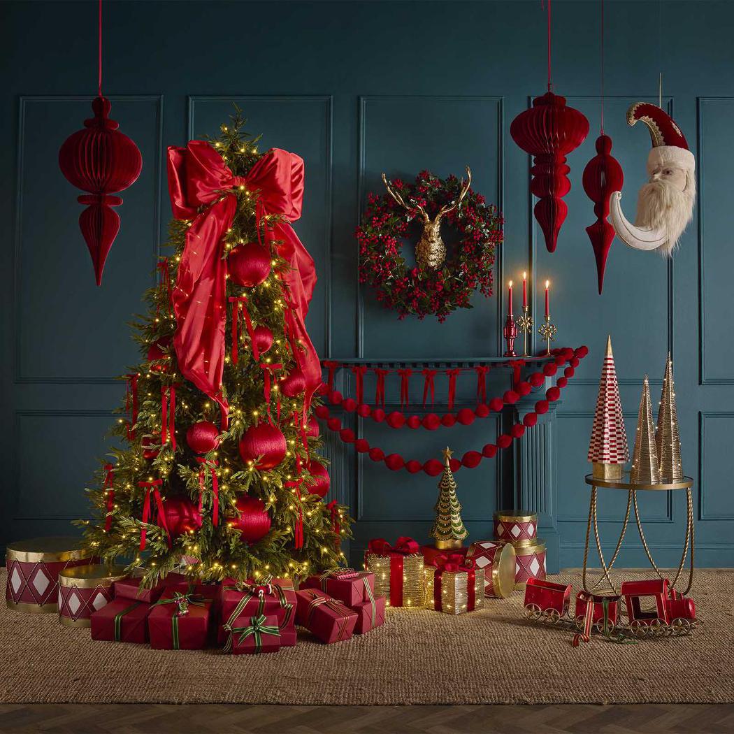 Green & Gold Scalloped Capiz Tree