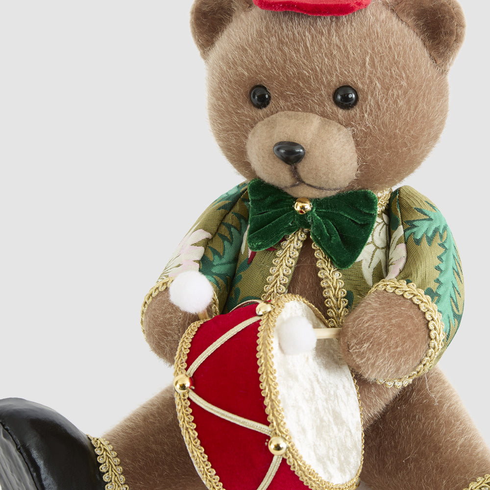 Florian Sitting Bear