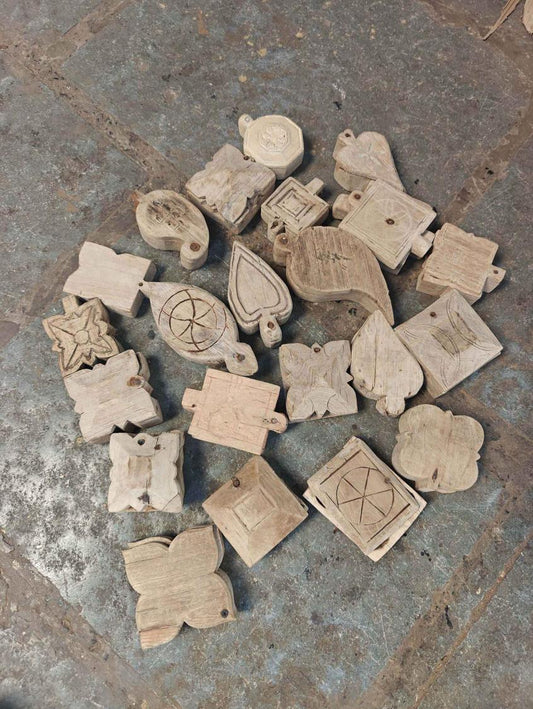 Decorative Wooden Small Spice Box