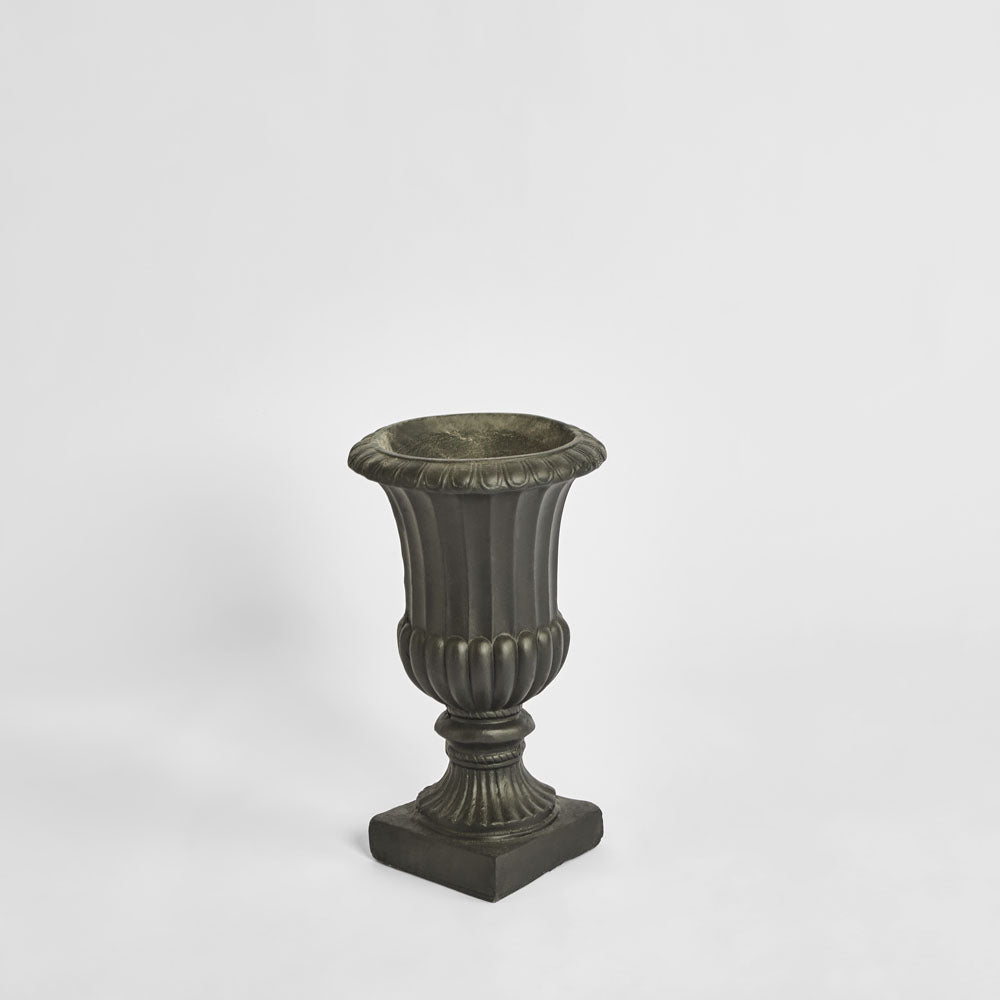Rosette Urn Black