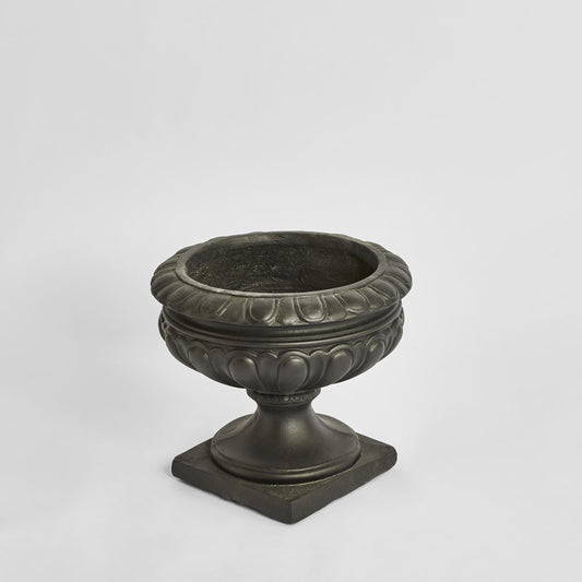Rosette Wide Urn Black