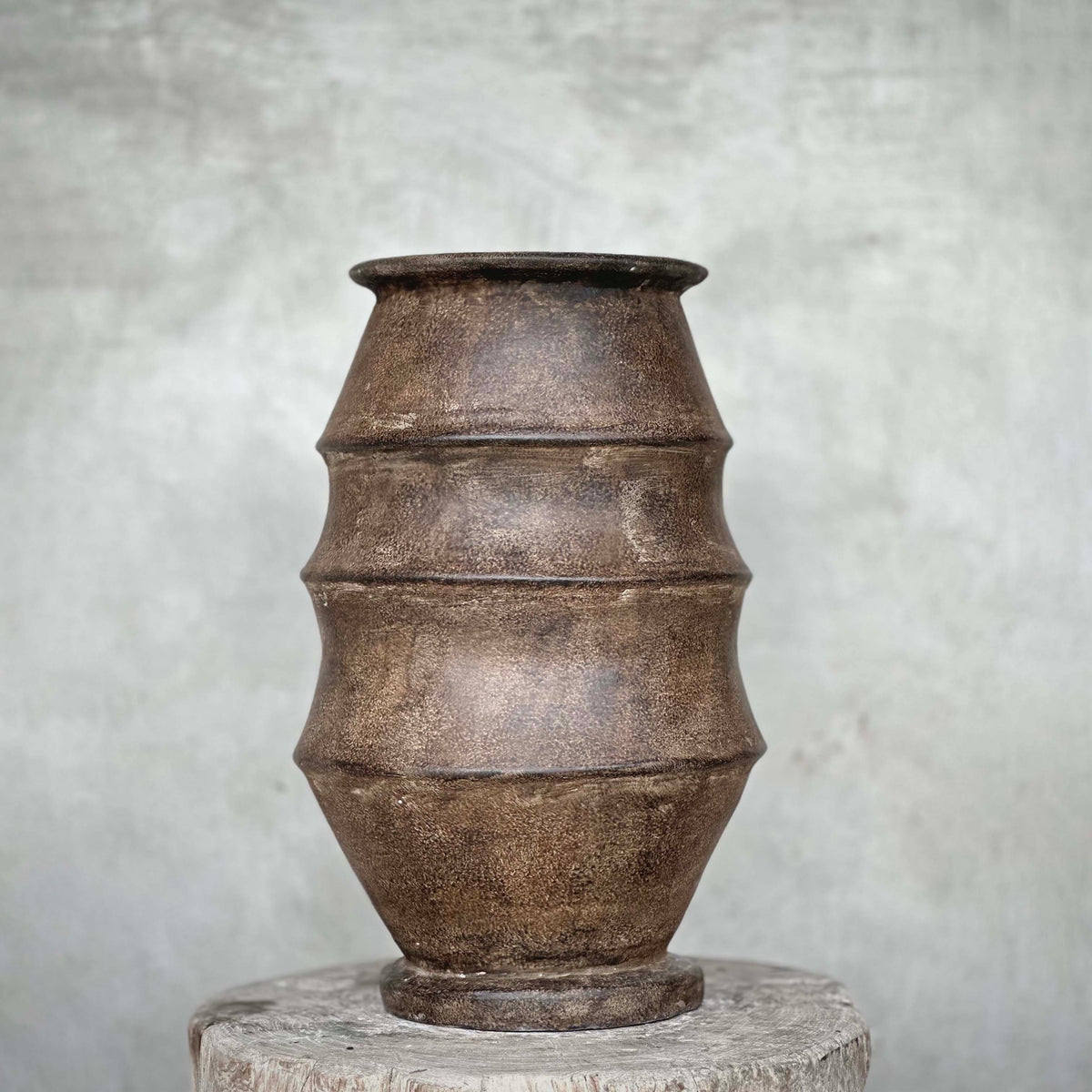 Sorro Vase Antique Dark Brown