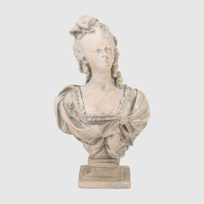 Edith Lady Statue