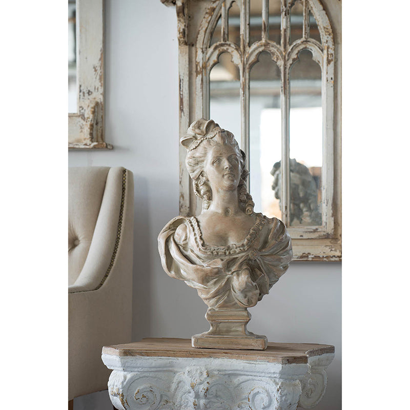Edith Lady Statue