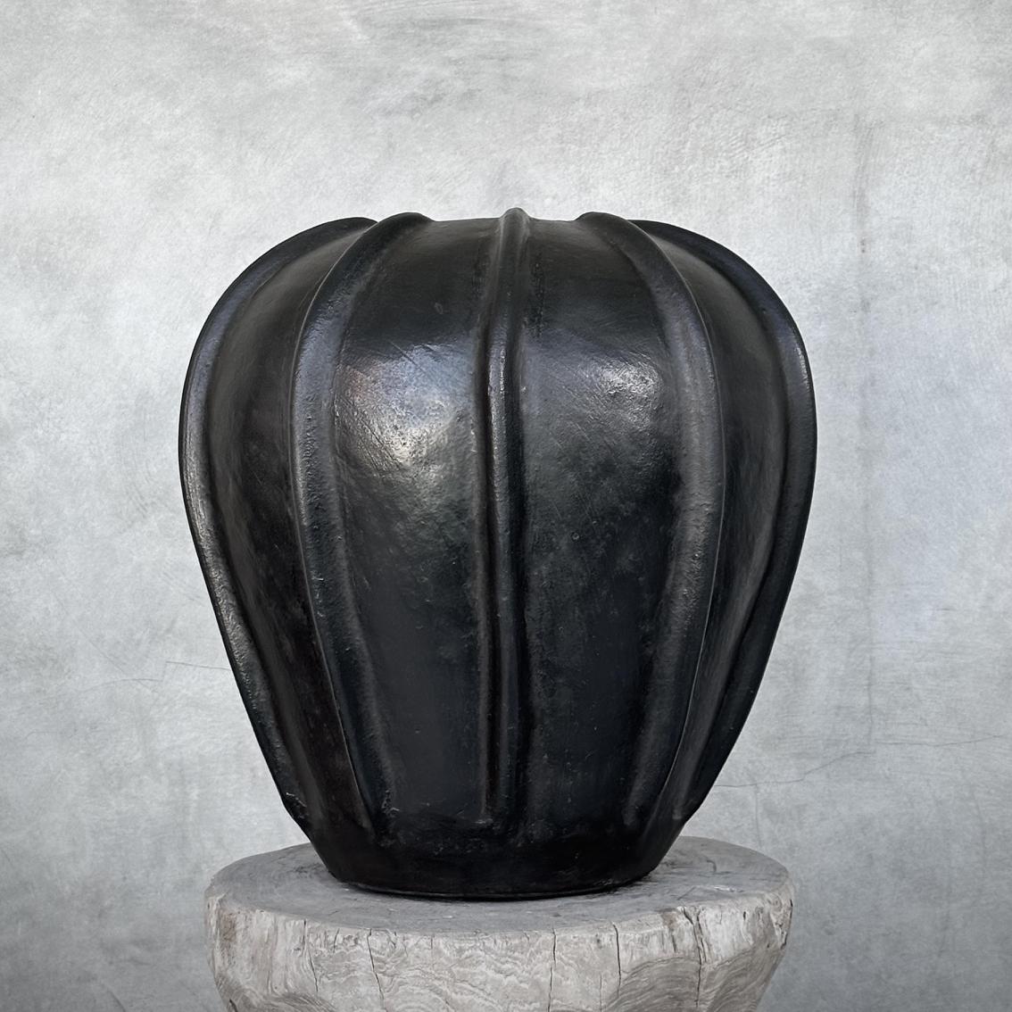 Podo Vase Black