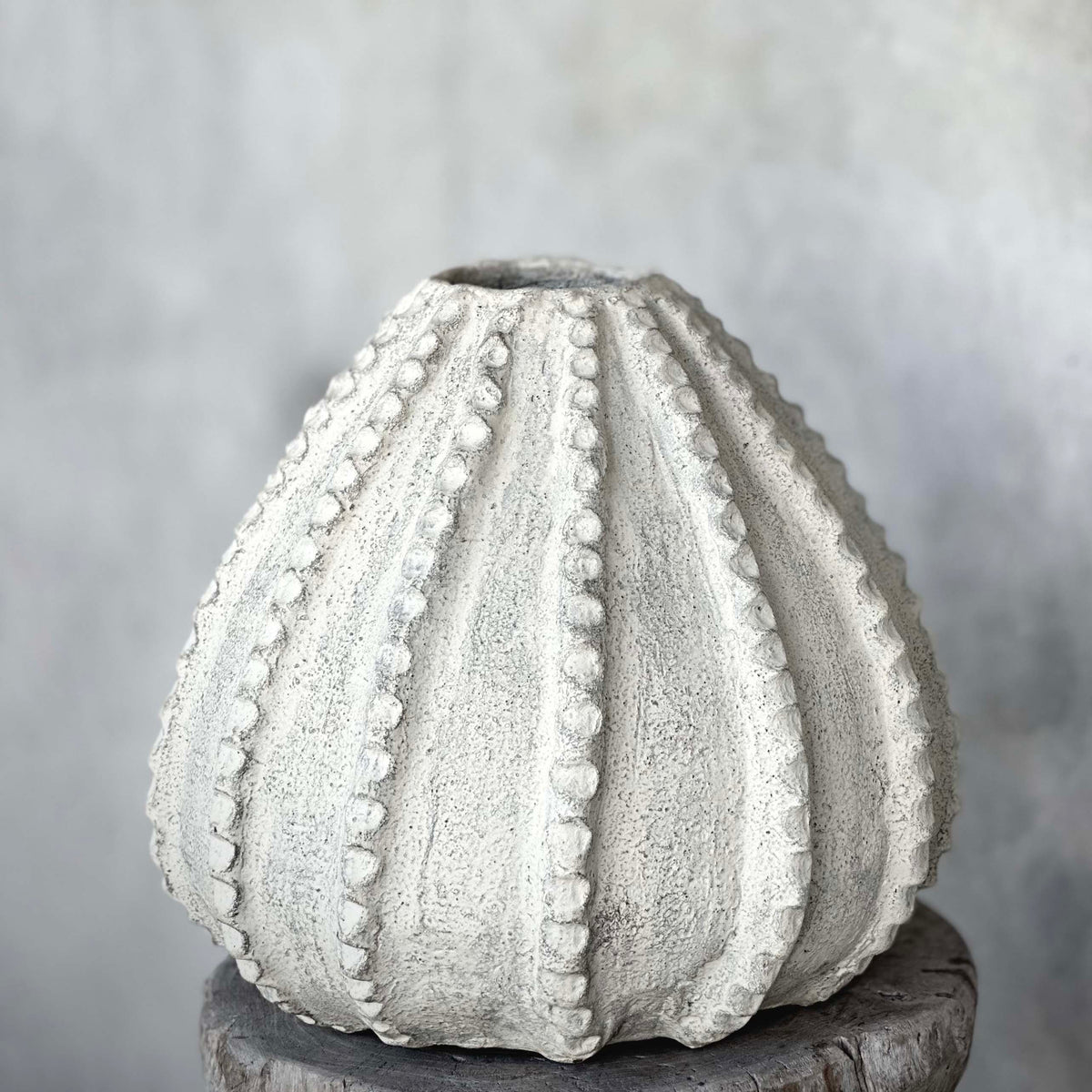 Coso Vase Dusty White