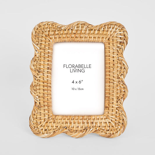 Scallop 4 x 6" Rattan Photo Frame Natural