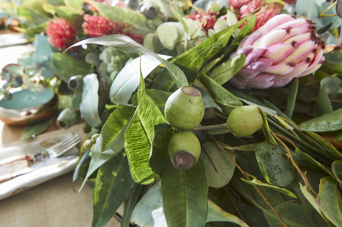 Eucalyptus Gumnut Spray 67cm Green
