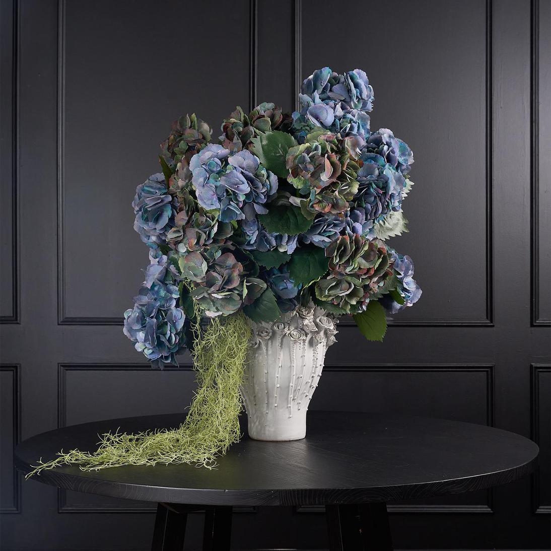 Hydrangea Large Stem With Leaves 75cm Blue