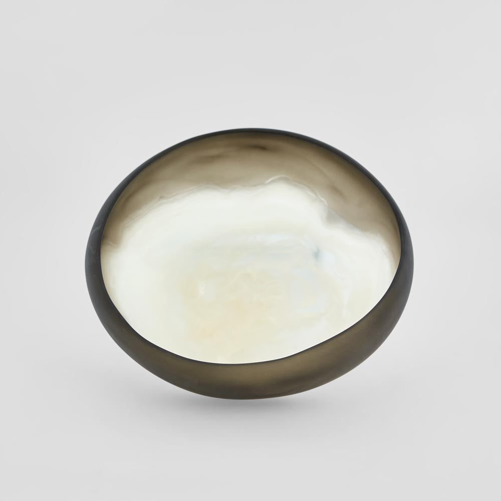 Halo Bowl Medium Swirl Resin B&W