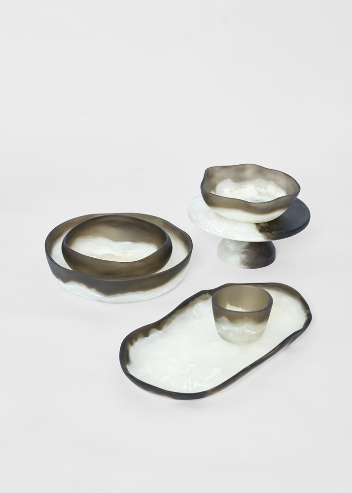Halo Bowl Medium Swirl Resin B&W