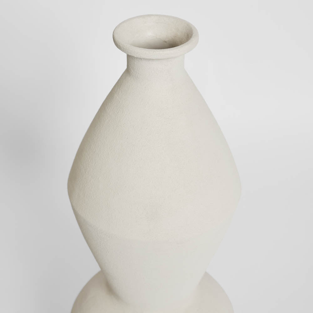Goya Vase Chalk