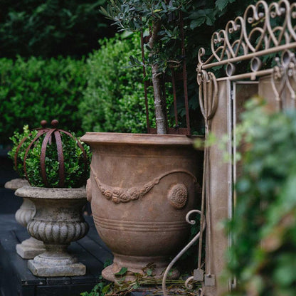 Anduze Planter Set of 2 Antique Finish