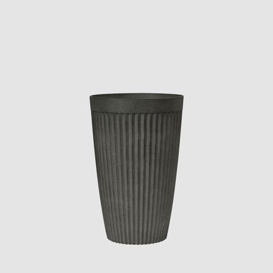 Elwood Set of 2 Tall Planters Black