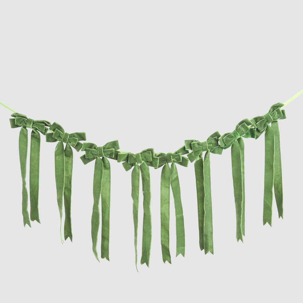 Verdant Velvet Bow Garland Green