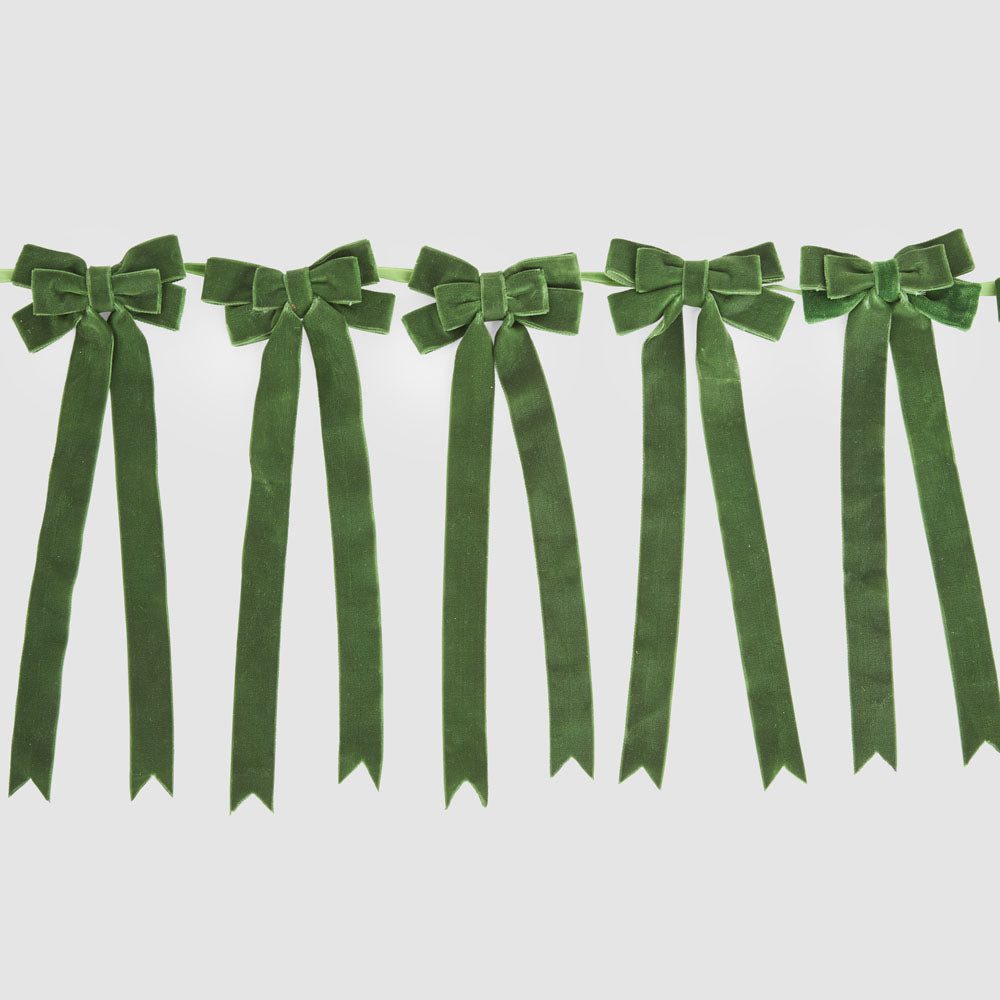 Verdant Velvet Bow Garland Green