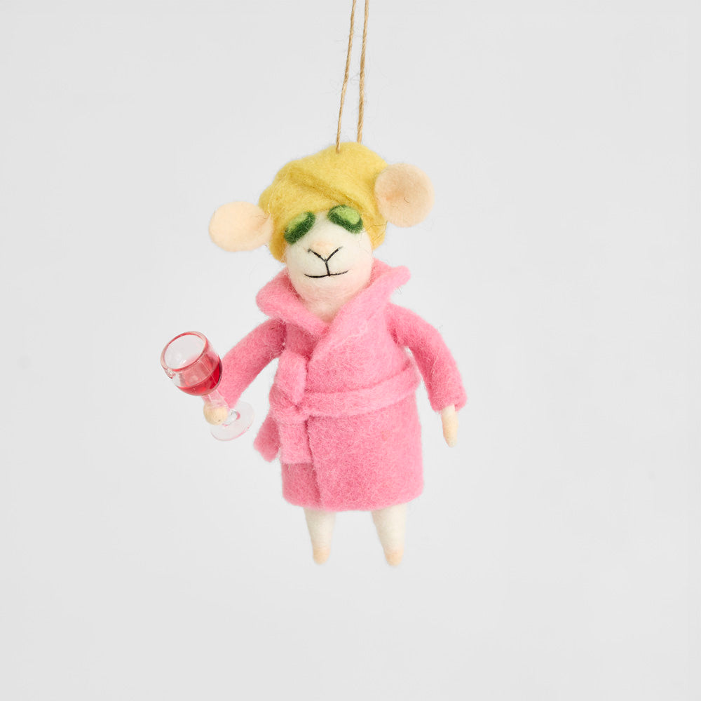 Priscilla Pampered Mouse Hanging Decoration